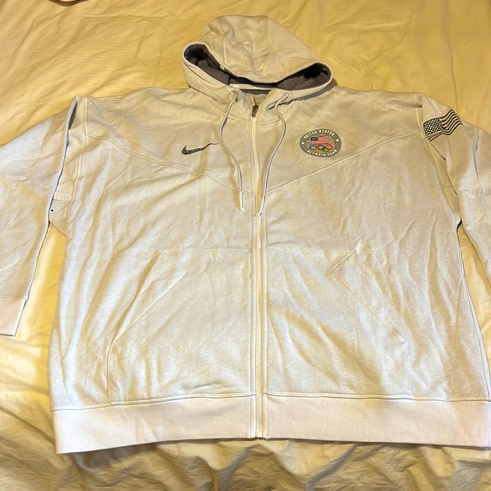 EUC Nike Zipup Hoodie